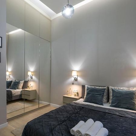Luxurious & Spacious Central Residence With Balcony Budapest Eksteriør bilde