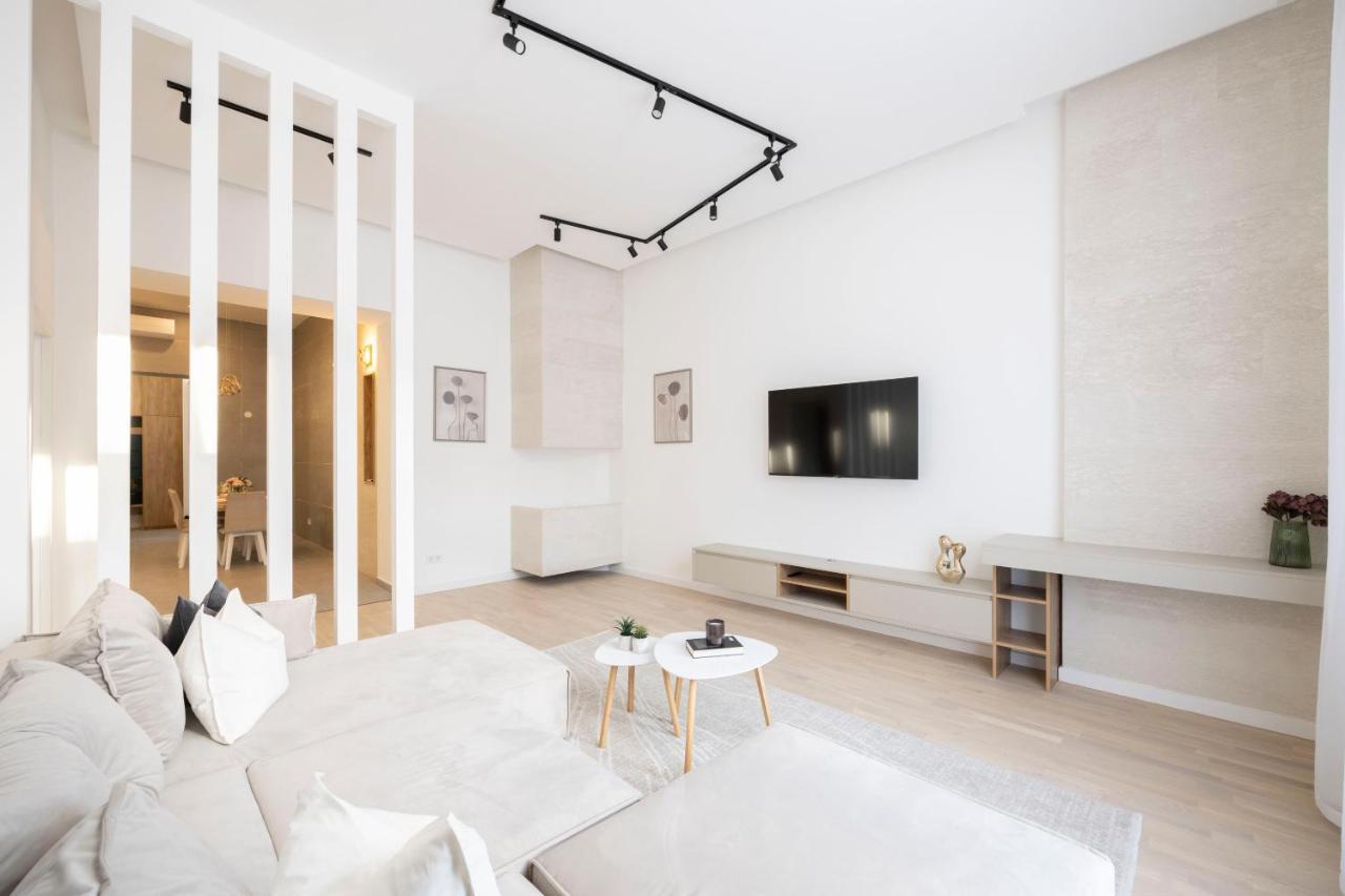 Luxurious & Spacious Central Residence With Balcony Budapest Eksteriør bilde