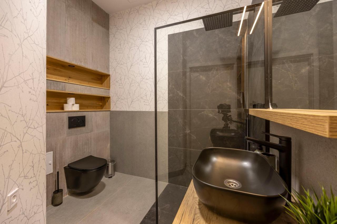 Luxurious & Spacious Central Residence With Balcony Budapest Eksteriør bilde